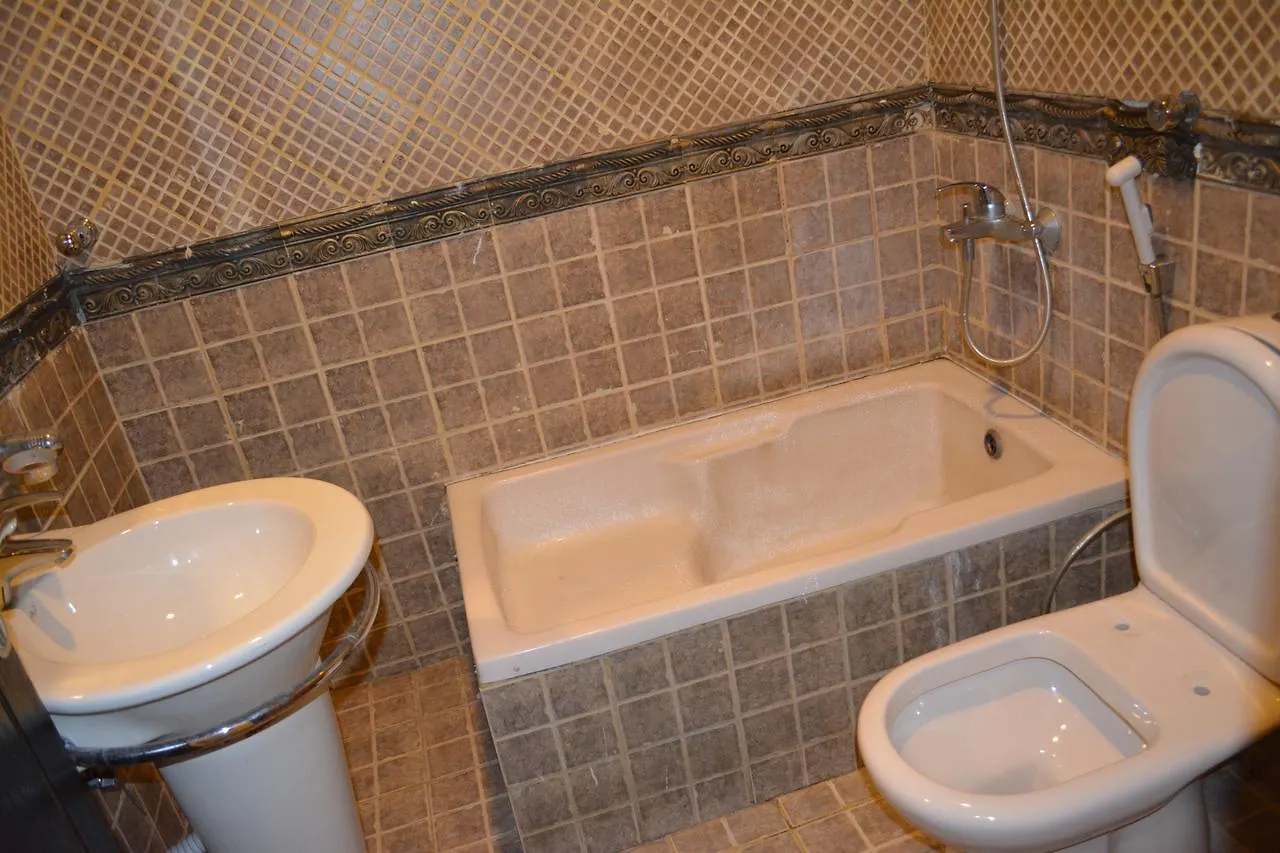 النباريس الذهبية Al Nabarees Al Zahabya Aparthotel Jeddah 3*,